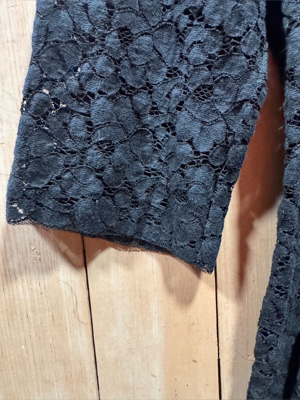 Classic Black Lace Two-Piece Skirt Set - Picture 4 of 9